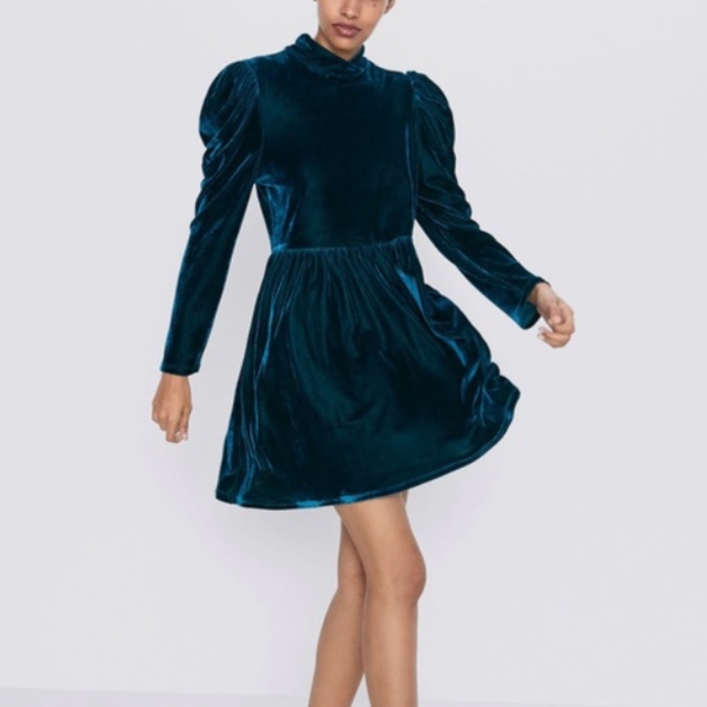 Zara Teal/Green Velvet Long Sleeve Dress